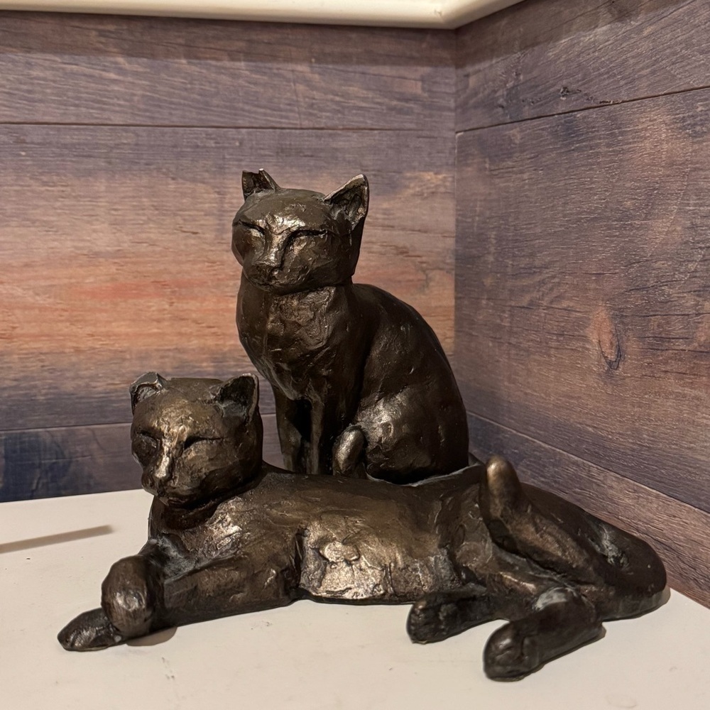 Two FIRTH Sculptures YUM-YUM Cat Sitting & Tinkabell Paul Jenkins Feline